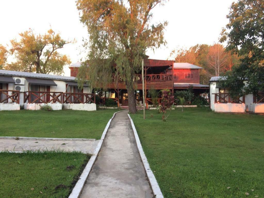 Aventura En Esquina Hotel Esquina  Kültér fotó
